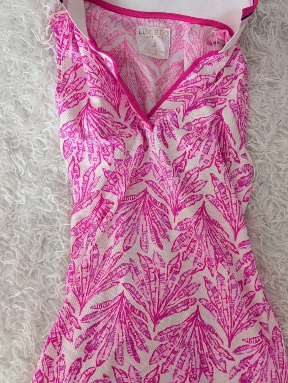 Lilly Pulitzer Alister Polo UPF 50+ Pink Bliss Shady Babe Size Small NWT - Picture 2 of 5
